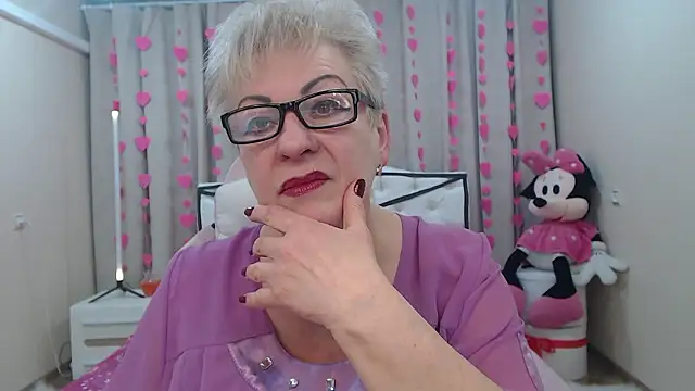 KayleSmoll online show from February 7, 7:44 pm