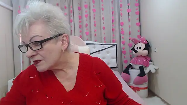 KayleSmoll online show from February 10, 7:57 pm