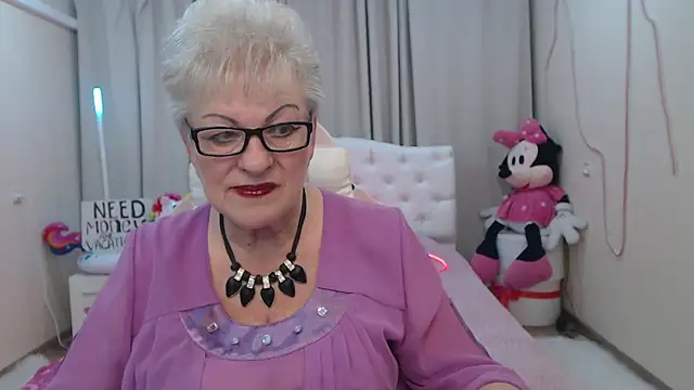 Snapshot of KayleSmoll chatting on May 26, 6:39 pm KayleSmoll online show from May 26, 6:39 pm