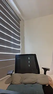 cinnamon rosa online show from December 17, 8:36 pm