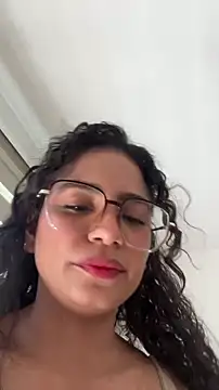 cinnamon rosa online show from January 18, 2:20 pm