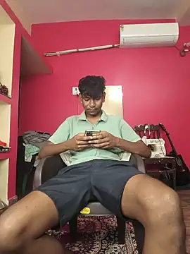 Snapshot of richardjames95 chatting on June 21, 11:05 am richardjames95 online show from June 21, 11:05 am