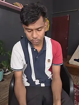 richardjames95 online show from November 21, 6:40 pm