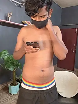 richardjames95 online show from October 17, 8:10 pm