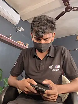 richardjames95 online show from November 25, 6:19 pm