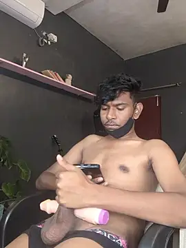 richardjames95 online show from November 3, 7:17 pm