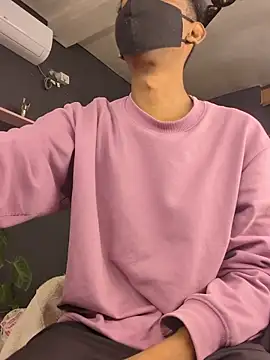 richardjames95 online show from December 3, 11:09 am