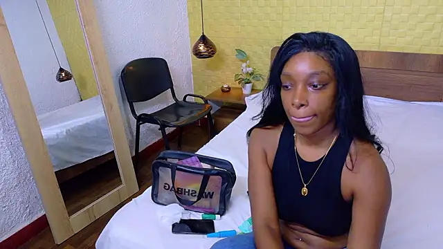 Shamiraa moore online show from February 3, 6:46 pm