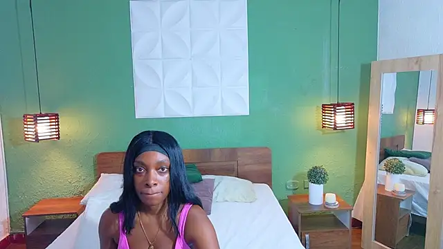 Shamiraa moore online show from November 27, 8:09 pm