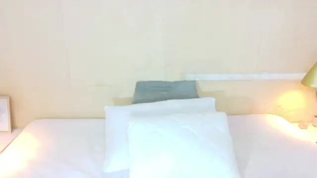 Shamiraa moore online show from October 20, 8:20 pm