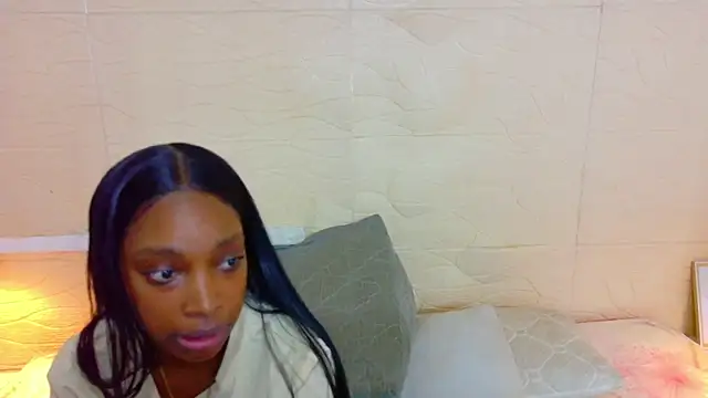Shamiraa moore online show from May 14, 7:22 pm