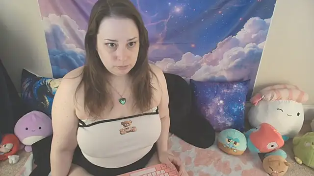 MilkyBunny online show from April 21, 3:40 pm