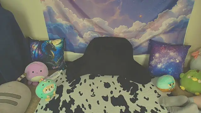 MilkyBunny online show from February 11, 5:57 pm