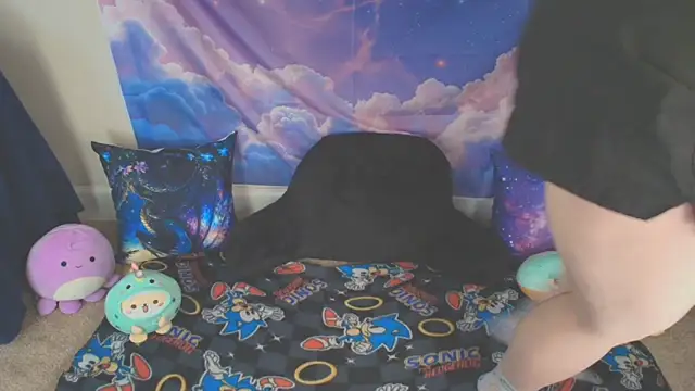 MilkyBunny online show from February 2, 6:40 pm