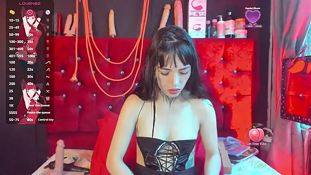 Snapshot of Alice_ch1 chatting on March 18, 6:06 pm Alice ch1 online show from March 18, 6:06 pm