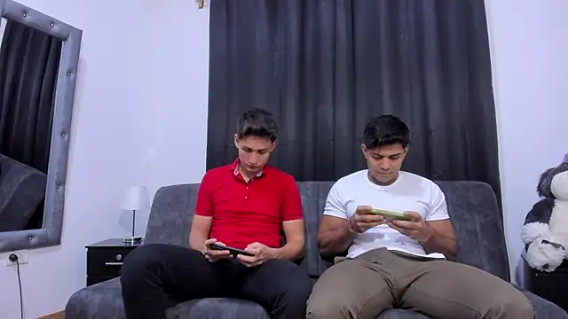 Luciano and Marlon online show from October 11, 2:29 pm