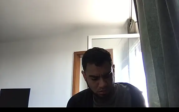 Snapshot of Christopher_kenne chatting on March 4, 12:35 pm Christopher kenne online show from March 4, 12:35 pm