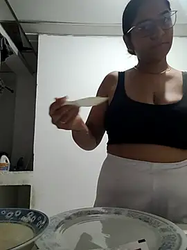 Snapshot of Sofythom1 chatting on June 26, 1:55 am Sofythom1 online show from June 26, 1:55 am