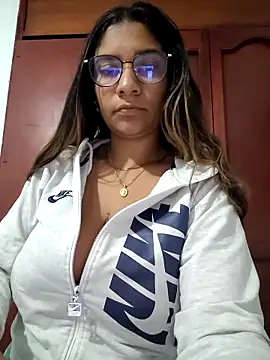 Snapshot of Sofythom1 chatting on March 13, 3:55 am Sofythom1 online show from March 13, 3:55 am