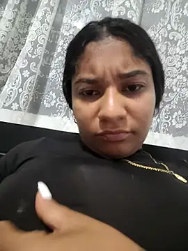 Snapshot of Sofythom1 chatting on February 22, 11:39 pm Sofythom1 online show from February 22, 11:39 pm