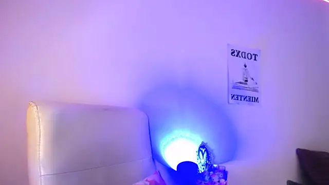 elektraa sky11 online show from April 5, 7:42 pm