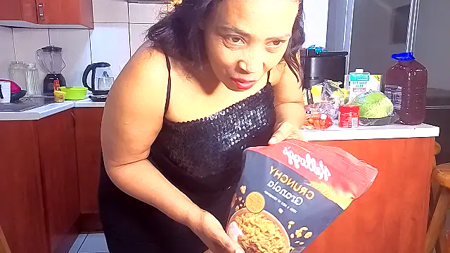 GiantBootyMilf online show from October 7, 7:59 pm