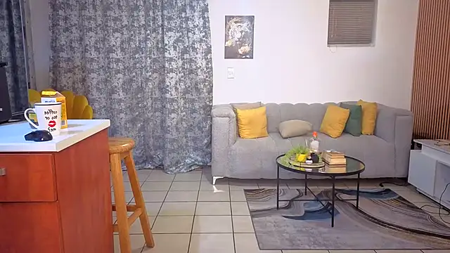 GiantBootyMilf online show from September 29, 8:58 pm