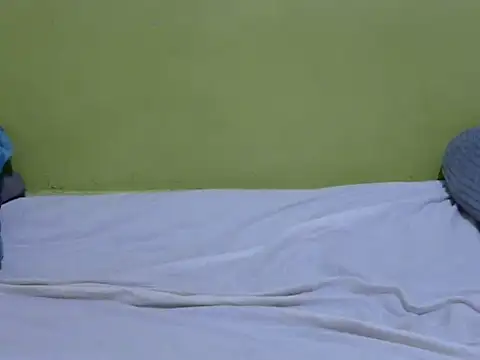 Snapshot of QUEEN-LIZ chatting on November 19, 4:12 am QUEEN-LIZ online show from November 19, 4:12 am