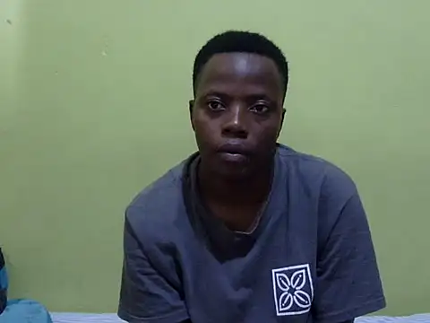 Snapshot of QUEEN-LIZ chatting on November 9, 6:06 am QUEEN-LIZ online show from November 9, 6:06 am