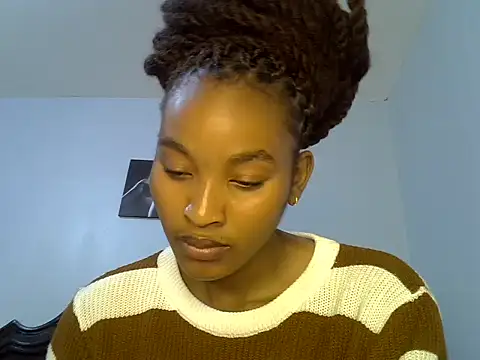 cute-alexis online show from May 14, 8:39 pm