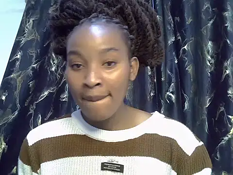 cute-alexis online show from May 13, 1:29 pm