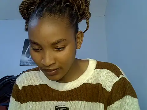 cute-alexis online show from April 19, 6:10 pm