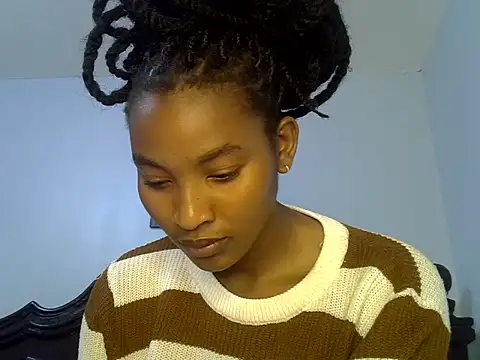 cute-alexis online show from May 8, 10:30 am