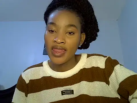 Snapshot of cute-alexis chatting on June 17, 8:36 am cute-alexis online show from June 17, 8:36 am