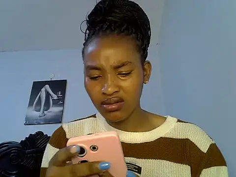 cute-alexis online show from April 14, 8:19 am