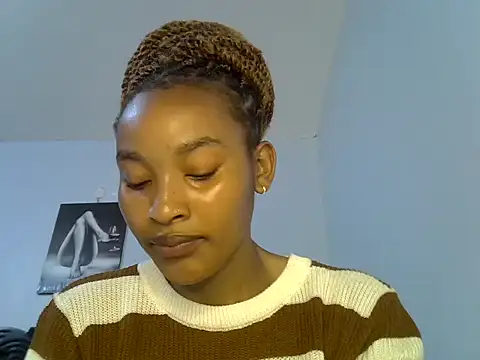 cute-alexis online show from April 18, 9:00 am