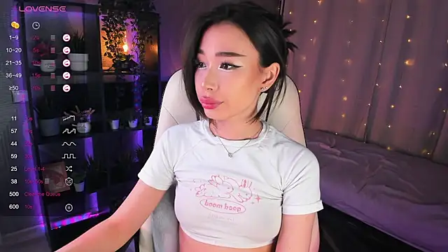 Snapshot of sensualily chatting on December 5, 3:43 pm sensualily online show from December 5, 3:43 pm