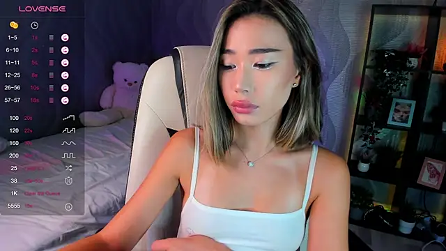 Snapshot of sensualily chatting on July 5, 3:41 pm sensualily online show from July 5, 3:41 pm