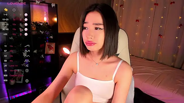 sensualily online show from February 5, 4:03 pm