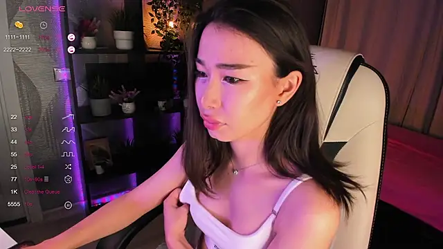 Snapshot of sensualily chatting on September 30, 4:13 pm sensualily online show from September 30, 4:13 pm