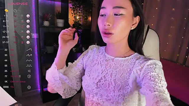 Snapshot of sensualily chatting on September 14, 4:29 pm sensualily online show from September 14, 4:29 pm