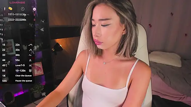sensualily online show from May 7, 3:37 pm