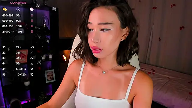 sensualily online show from April 2, 3:41 pm