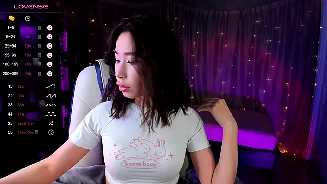 Snapshot of sensualily chatting on February 27, 4:43 pm sensualily online show from February 27, 4:43 pm