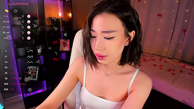 sensualily online show from February 21, 3:47 pm