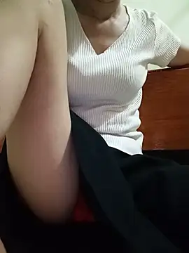 YunLem online show from May 16, 2:10 am