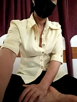Snapshot of YunLem chatting on March 14, 5:59 am YunLem online show from March 14, 5:59 am