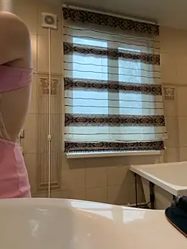 -RIVIERA- online show from December 2, 6:59 am