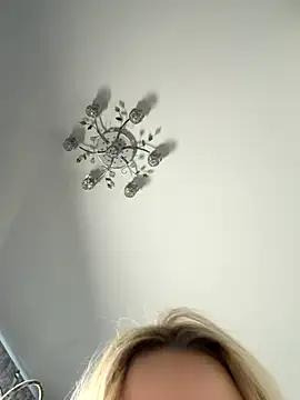 -RIVIERA- online show from December 14, 9:59 am