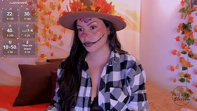 Snapshot of CherryBlossomm_ chatting on October 30, 1:04 am CherryBlossomm online show from October 30, 1:04 am